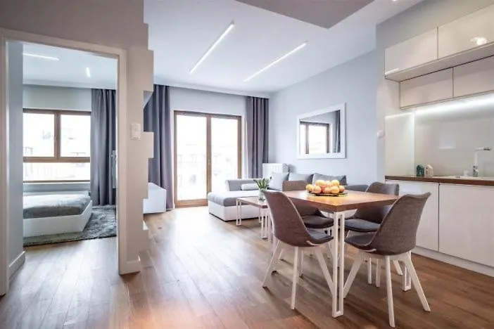 Mlody Wilanow Apartment Warsaw